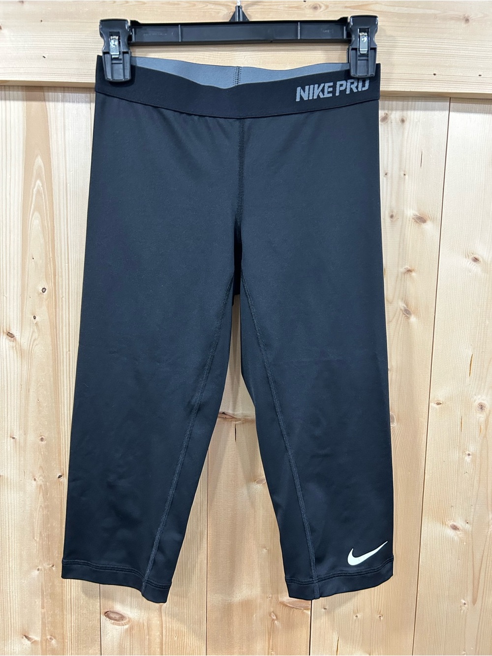 Nike Pro Kids Black Athletic Crop Leggings